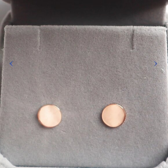 18k yellow Gold Circle Earrings - Picture 4 of 5